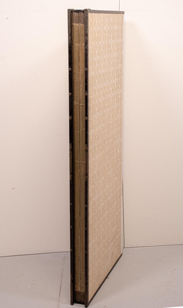 Paravento a sei pannelli su carta con polvere d’oro raffigurante un maestoso pavone-photo-7