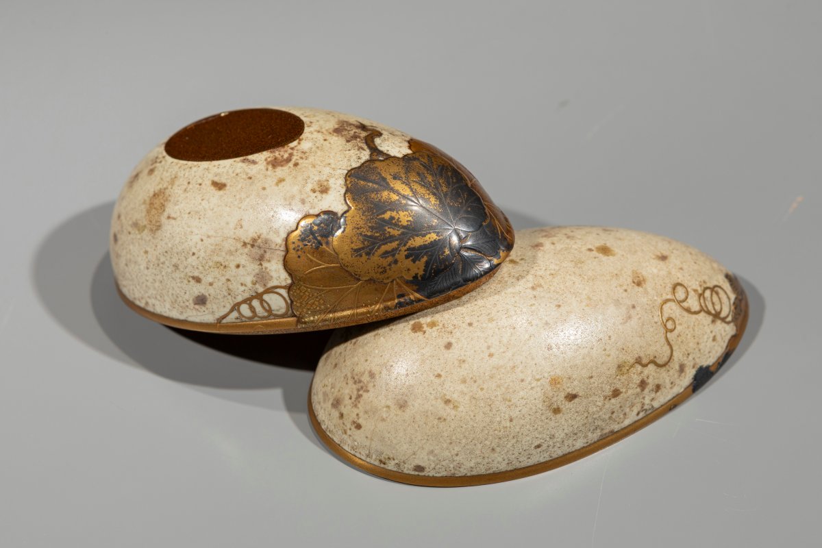 Scatola portaincenso in legno laccato a forma di uovo-photo-4