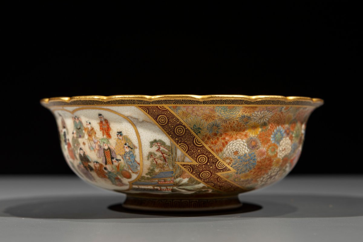 Ciotola Satsuma con fenici e ricca decorazione floreale, firmata Kaizan -photo-1