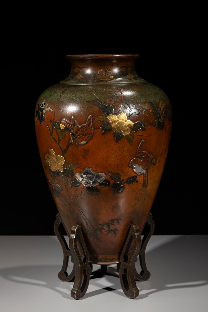 Vaso in bronzo mix metal con fenice e chidori, attribuito alla Takaoka company -photo-1