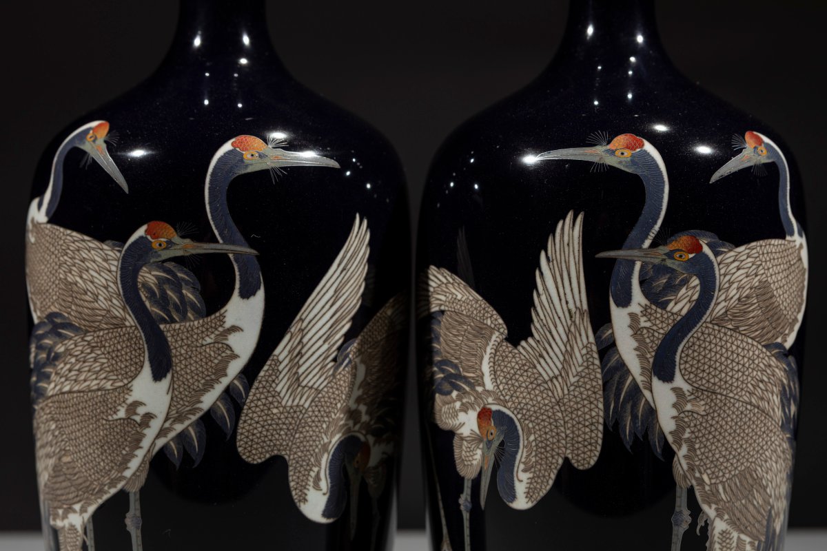 Coppia di vasi cloisonné con un gruppo di gru della Manciuria -photo-2