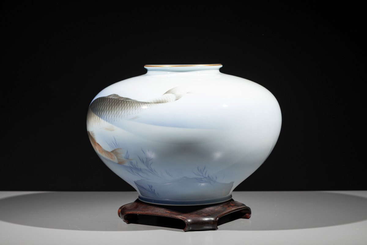 Grande vaso globulare in porcellana Fukagawa con carpe koi -photo-2