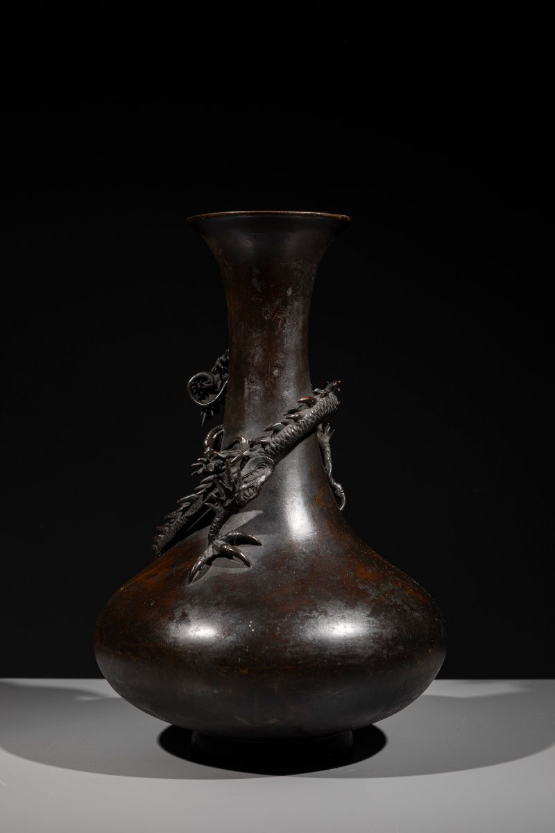 Vaso in bronzo decorato con un drago ryu a rilievo -photo-3