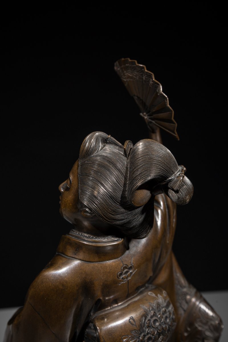 Okimono in bronzo raffigurante una danzatrice con ventaglio -photo-7