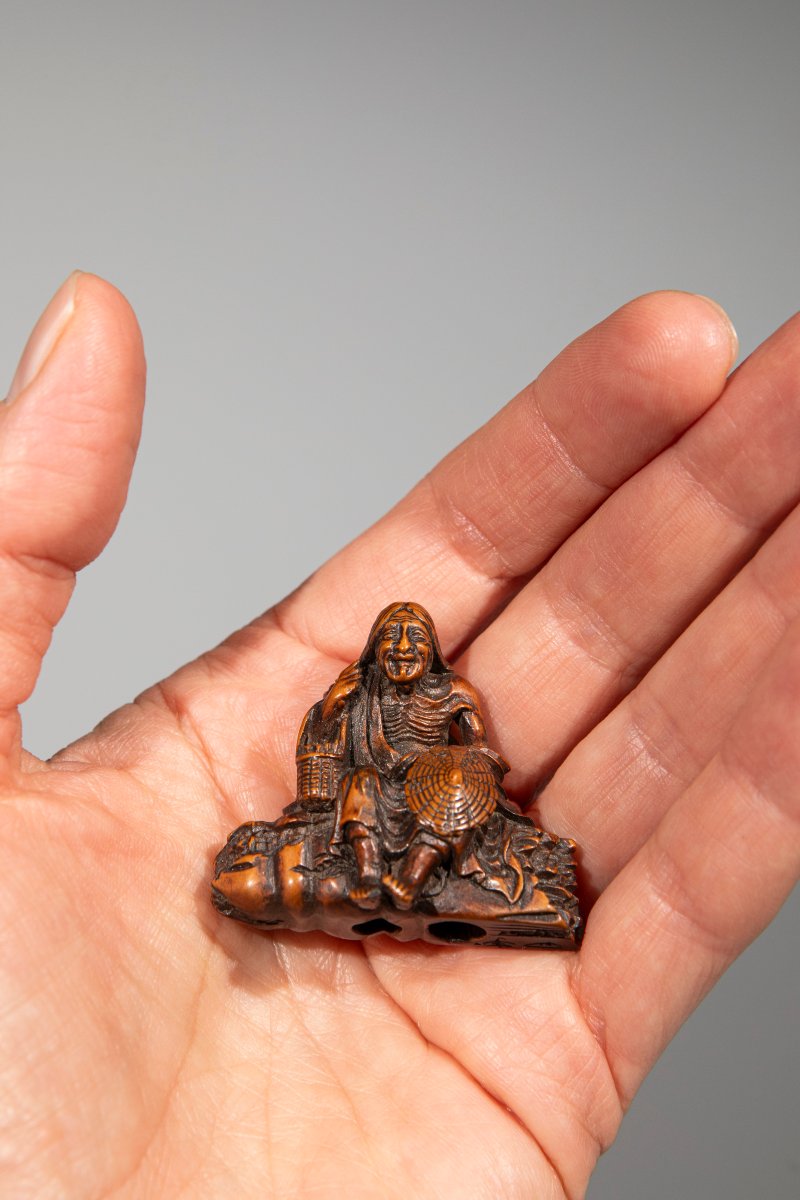 Netsuke in legno di bosso raffigurante Ono No Komachi -photo-1