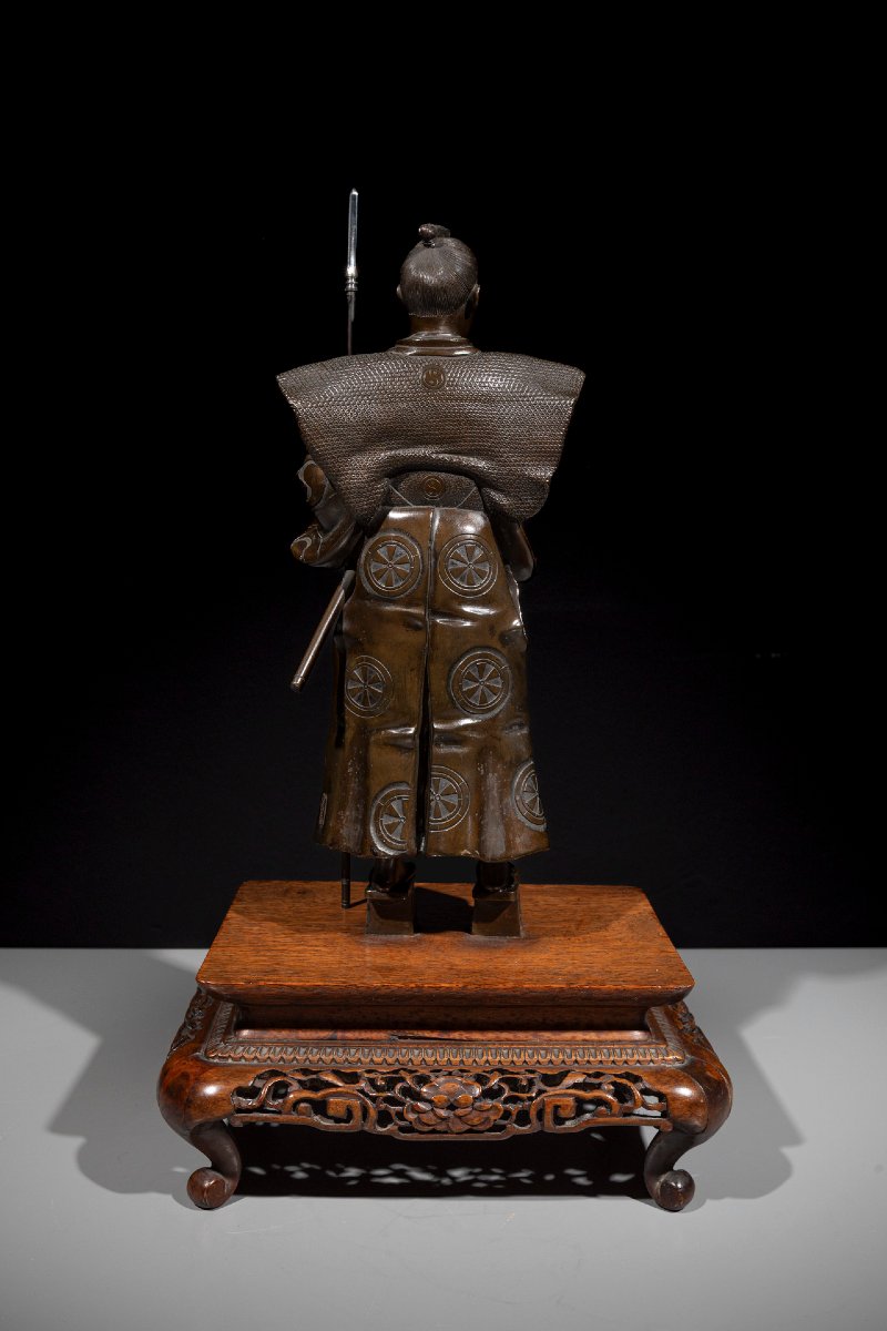 Okimono in bronzo raffigurante un samurai con yari e katana, firmato Gyokko -photo-6