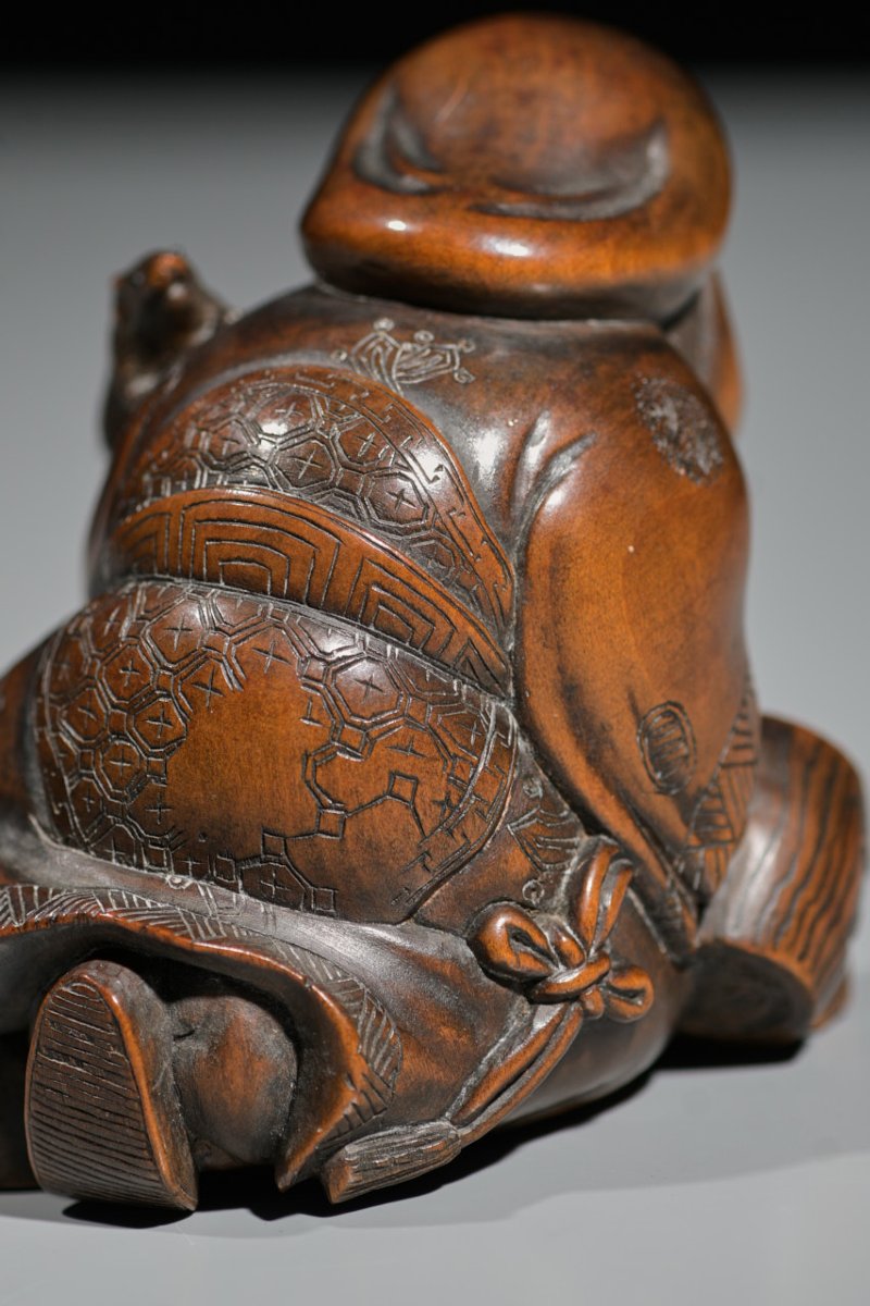 Okimono in legno di bosso raffigurante Daikokuten con topolino -photo-1