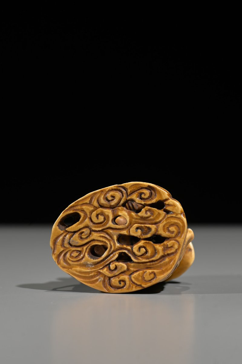 Netsuke in avorio raffigurante Raijin e Fujin -photo-2