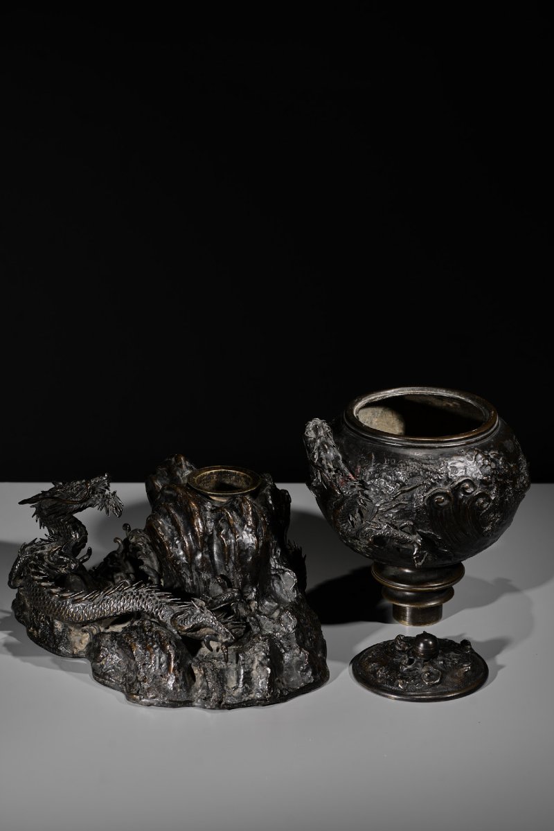 Kōro in bronzo raffigurante una coppia di draghi che si affrontano-photo-3