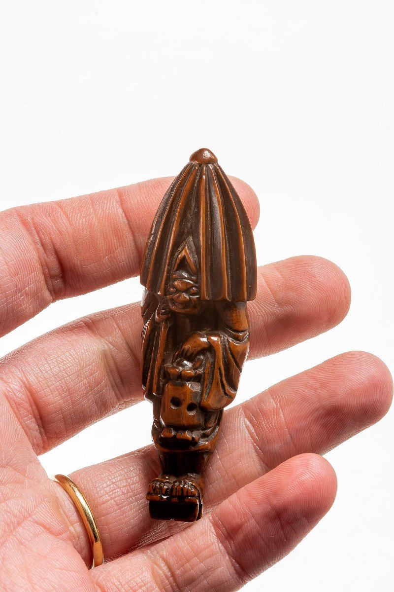 Netsuke En Buis Représentant Un Prêtre Shintoïste-photo-4