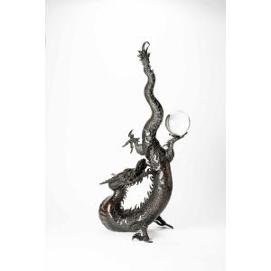 Grande okimono in bronzo raffigurante un drago