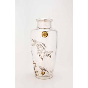 Vaso imperiale in argento con garzette in volo firmato Shoshu Sai per Miyamoto company