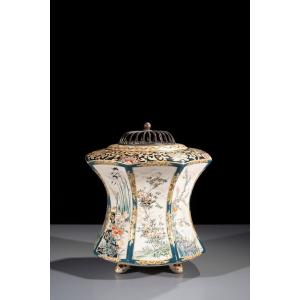 Grande koro Satsuma ottagonale a forma di lanterna