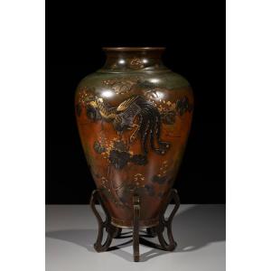 Vaso in bronzo mix metal con fenice e chidori, attribuito alla Takaoka company 