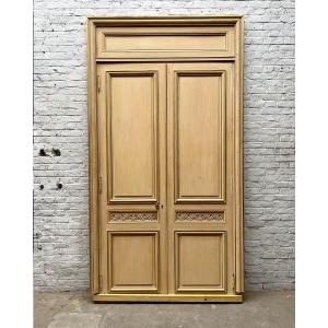 Cupboard Front 167x305cm
