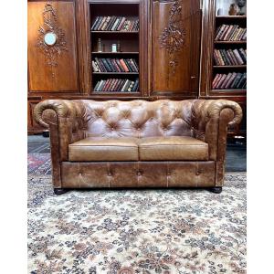 Chesterfield 2-seater Sofa In Tufted Leather