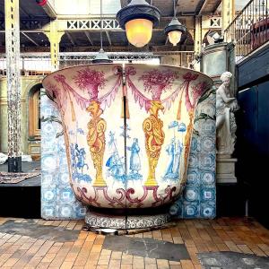 Vase-shaped Theatre Scenery