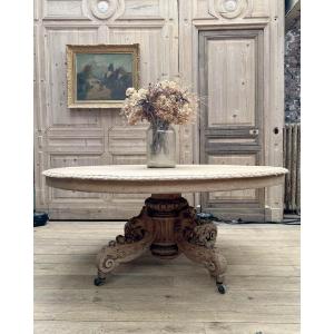 Napoleon III-style Carved Oak Oval Table On A Central Base With Casters