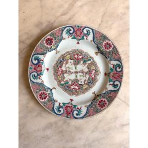 Plate In Chinese Porcelain, Decorated In The Famille Rose Palette, Compagnie Des Indes