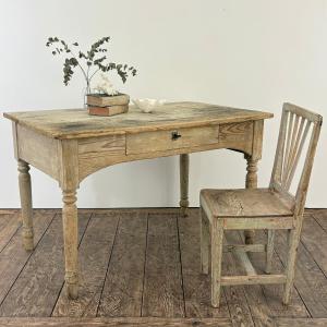 19th-century Desk In Painted Fir