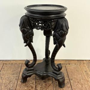 19th-century Pedestal Table With Elephant Heads
