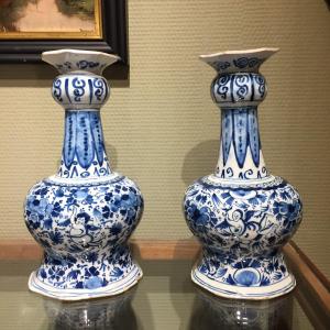 Set Of Two Delftware Vases Decorated With Angels, 18th Century