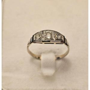 Art Deco Ring In White Gold With 3 Brillant 