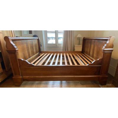 Walnut Boat Bed