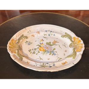 Oval Earthenware Dish From Montpellier With Floral And Insect Decoration, 18th Century
