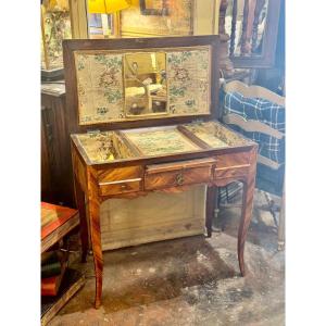 18th-century Louis XV Dressing Table, Interior Lined With 18th-century Fabric
