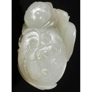 Chinese Jade Pendant Qianlong 18th Century Antique Reticulated  Carving Jadeite Nephrite