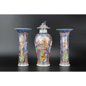 Chinese Export Porcelain Qianlong Mandarin Garniture Vase 3x 18th Century Qing Dynasty Ca. 1785