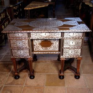 Mazarin Desk In Pewter Marquetry, Louis XIV Period