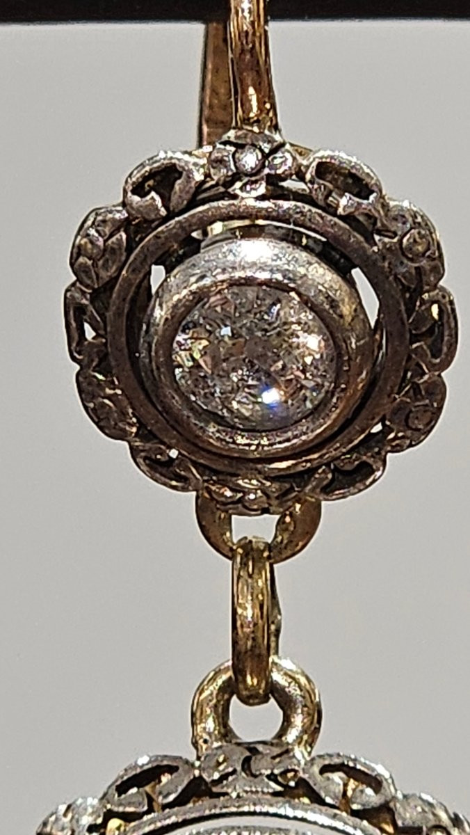 Antichi orecchini in oro e rose di diamanti -photo-2