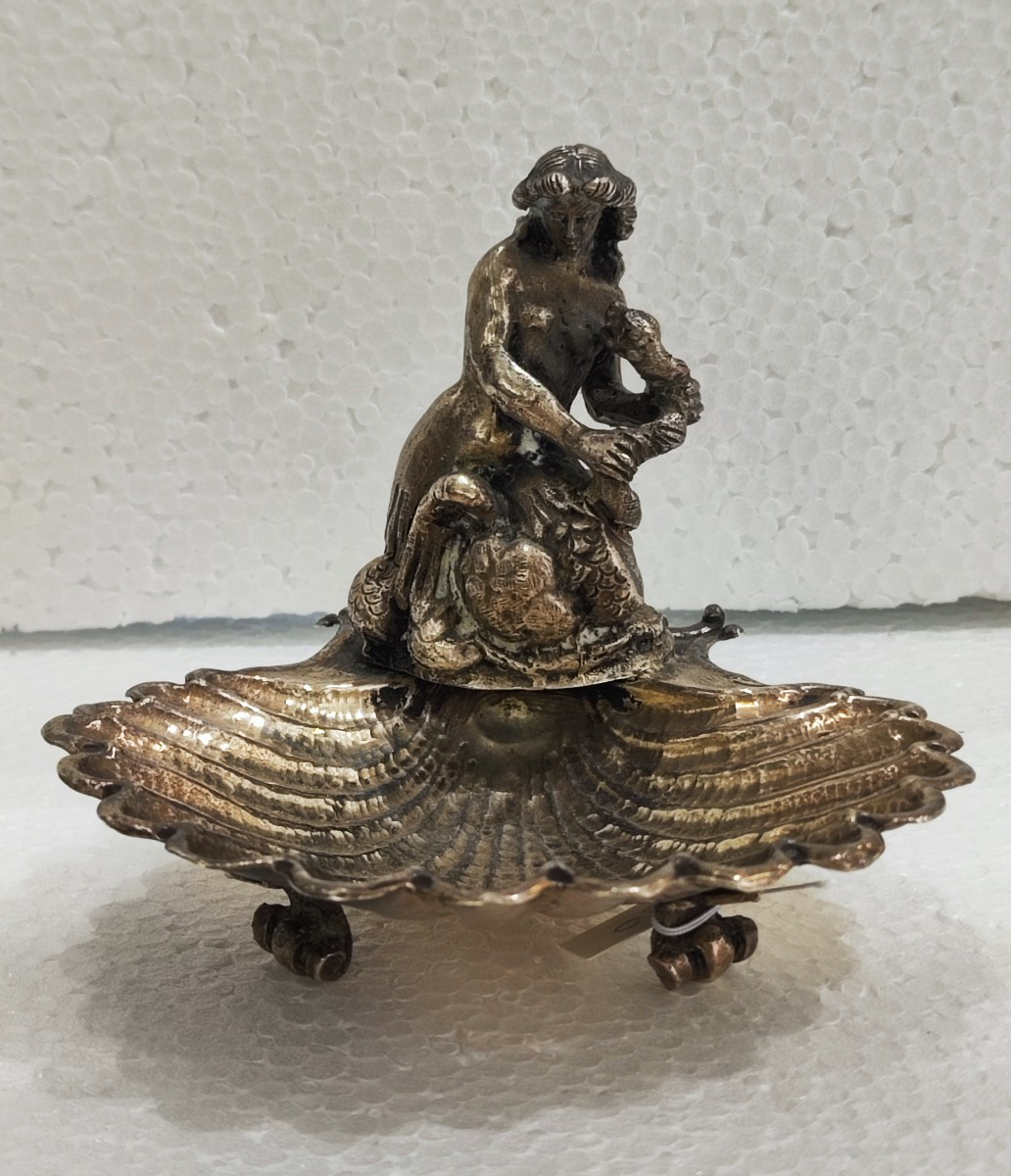 Scultura in argento a forma di conchiglia firmata Mortet 