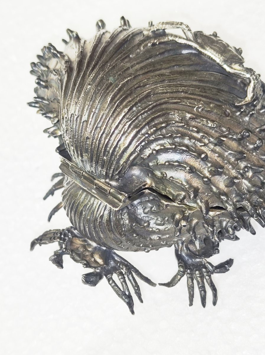 Raffinata scatola in argento a forma di conchiglia -photo-1