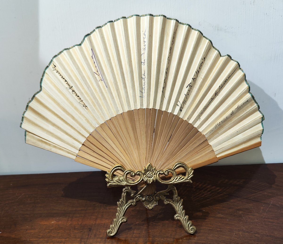 Ventaglio con gli autografi di Vittorio Emanuele III e della sua famiglia-photo-4