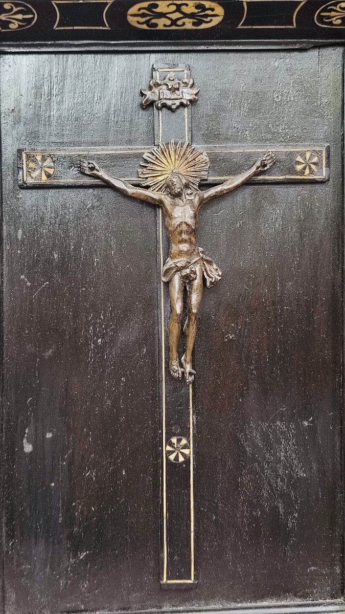 Cristo in bronzo in cornice in legno del XVII secolo-photo-3