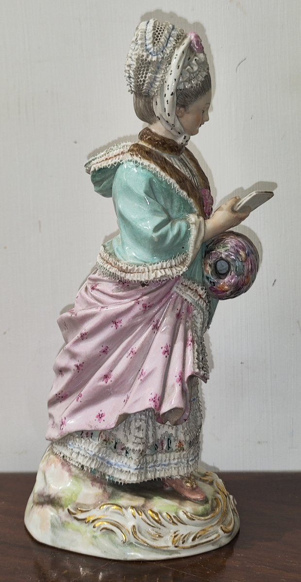 Statuina in porcellana di Meissen del XIX secolo provenienza Fratelli Guglianetti -photo-7