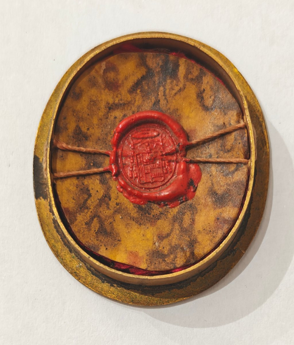 Antico reliquiario ovale in bronzo dorato e argento  Stato Pontificio Roma XIX secolo -photo-4