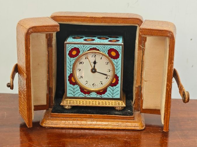 Orologio sveglia Zenith Decò in smalto con custodia