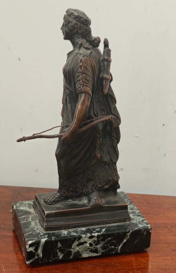 Diana la cacciatrice - Statuetta in bronzo del Grand Tour, metà del XIX secolo-photo-3