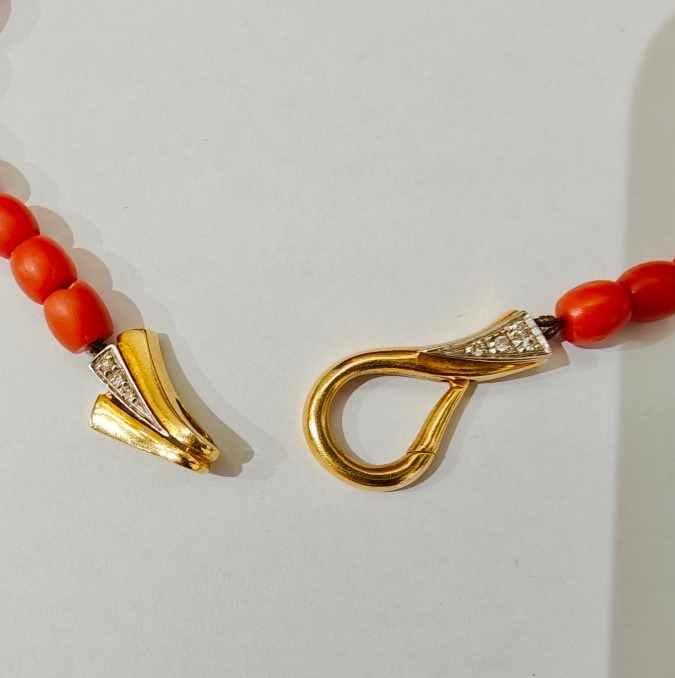 Importante collana in corallo del Mediterraneo del XIX secolo chiusura in oro 18 kt e diamanti -photo-3