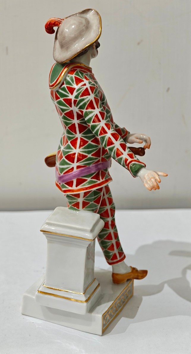 STATUINA ARLECCHINO CON MASCHERA IN PORCELLANA DIPINTA MEISSEN -photo-6
