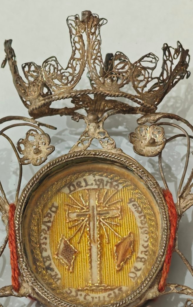 Reliquiario in filigrana d'argento con custodia originale del XVIII secolo -photo-1