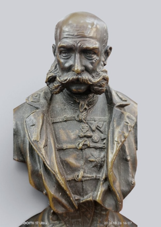 Busto in bronzo dell'Imperatore Francesco Giuseppe I d'Austria -photo-2
