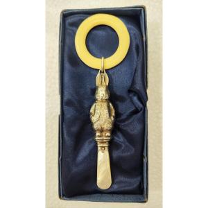 Sonaglio per bambini in argento e madreperla 