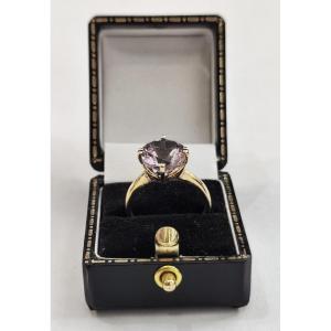 Anello in oro e ametista 