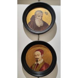 Due dipinti di Papi olio su tavola a fondo oro