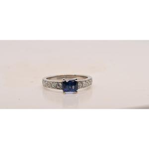Vivid Blue Sapphire Ring Certified Diamonds 18k Yellow Gold